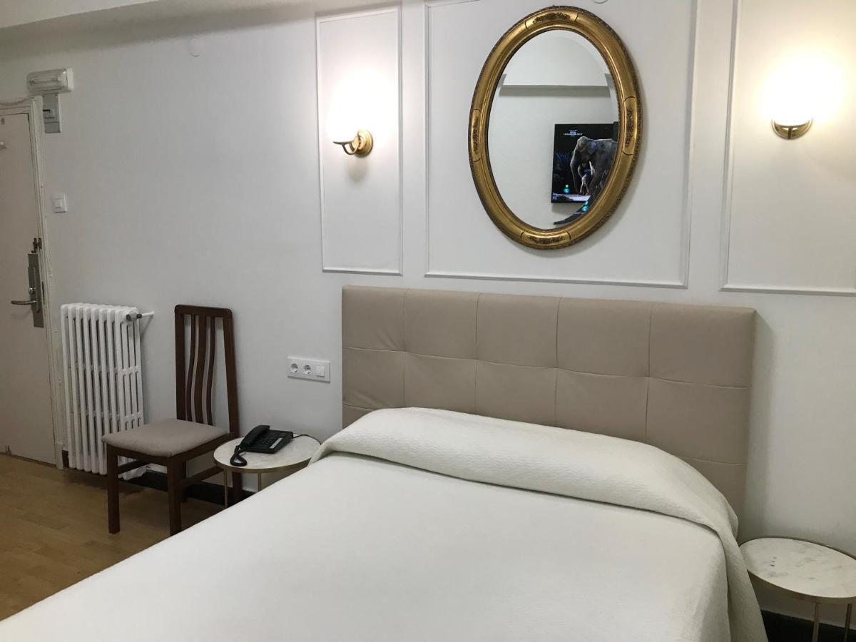 Hostal La Mexicana Santander Exterior photo