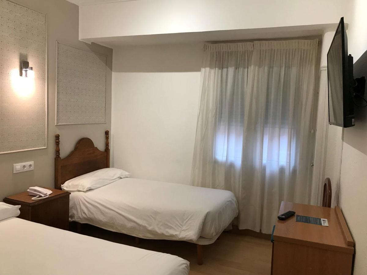 Hostal La Mexicana Santander Exterior photo