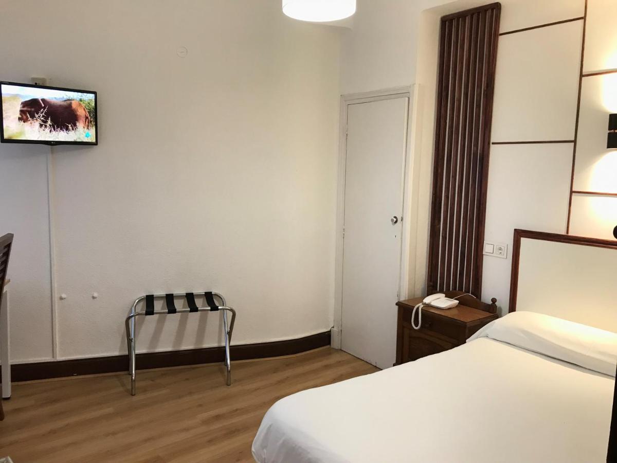 Hostal La Mexicana Santander Exterior photo