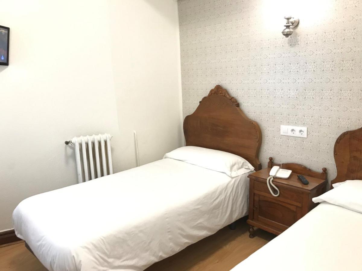 Hostal La Mexicana Santander Exterior photo