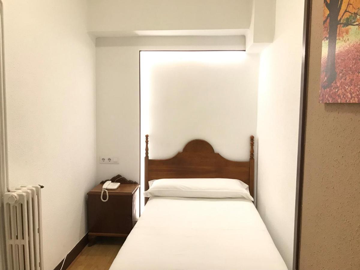 Hostal La Mexicana Santander Exterior photo